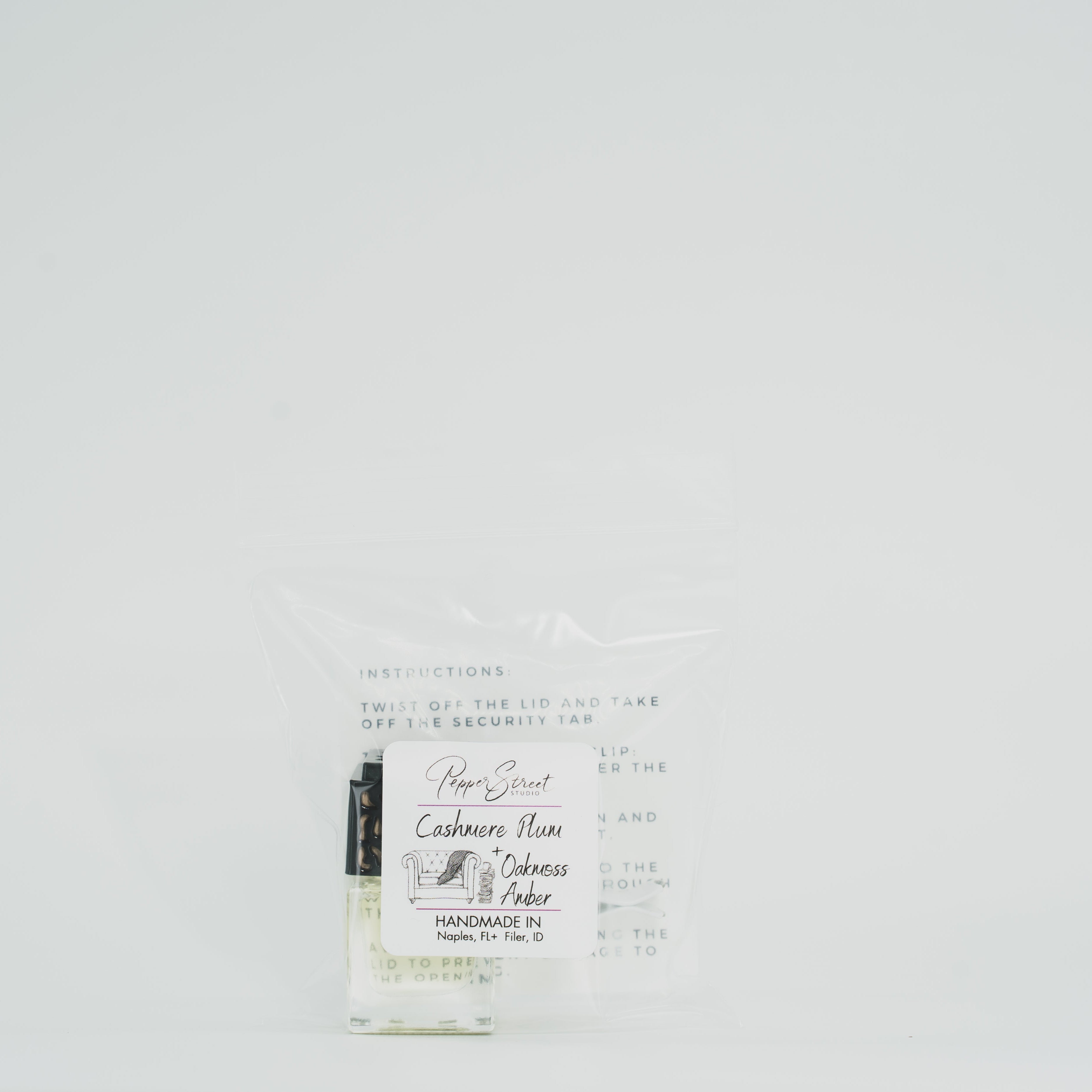 Cashmere Plum + Oakmoss Amber Car Diffuser