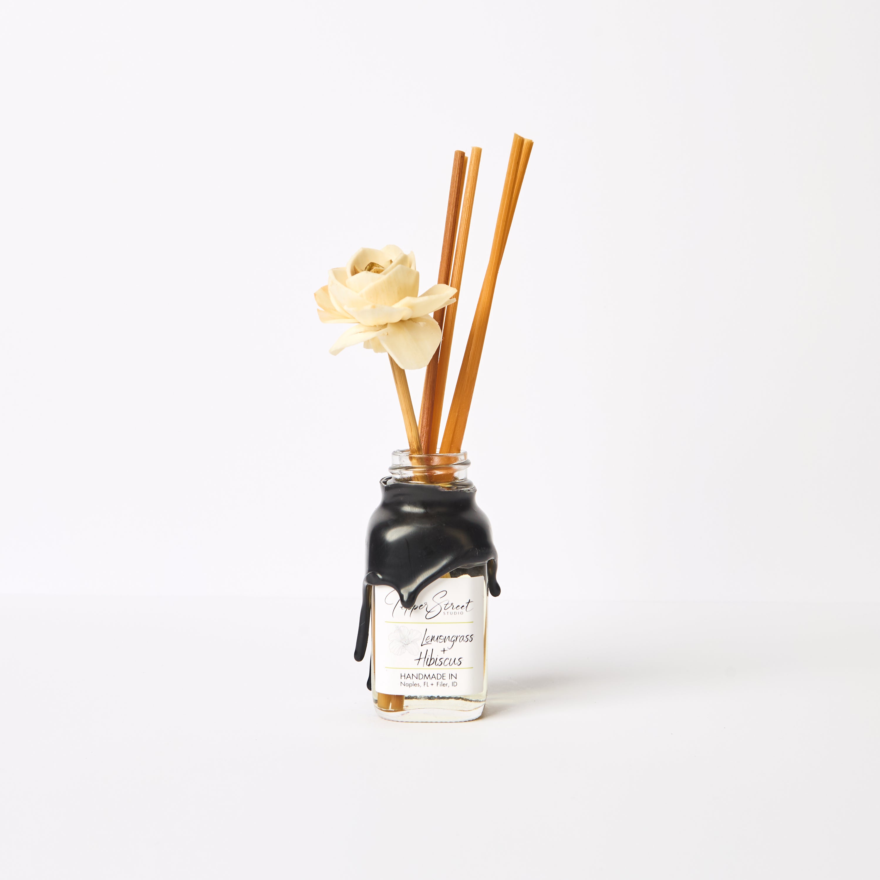Lemongrass + Hibiscus Tini Room Diffuser
