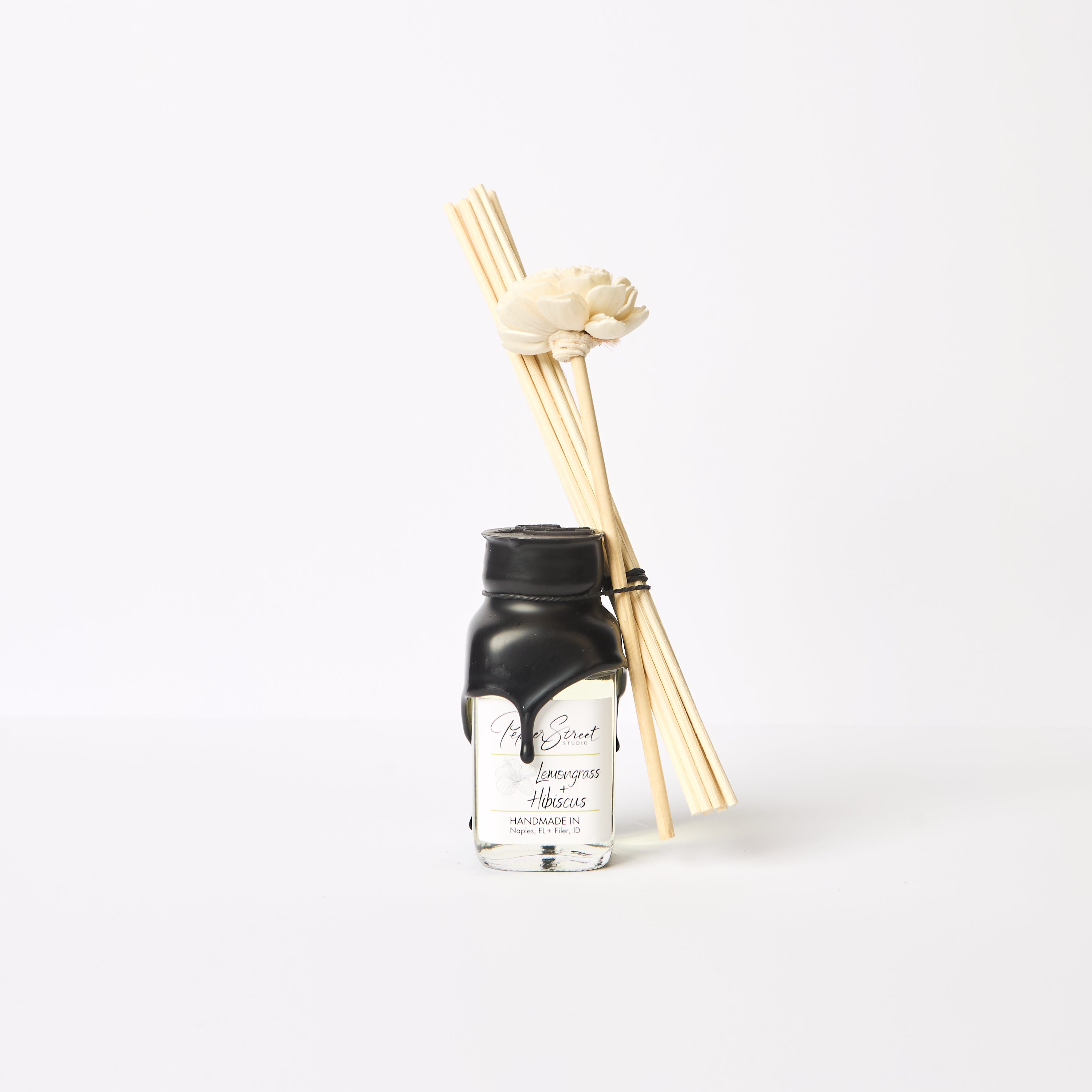 Lemongrass + Hibiscus Tini Room Diffuser