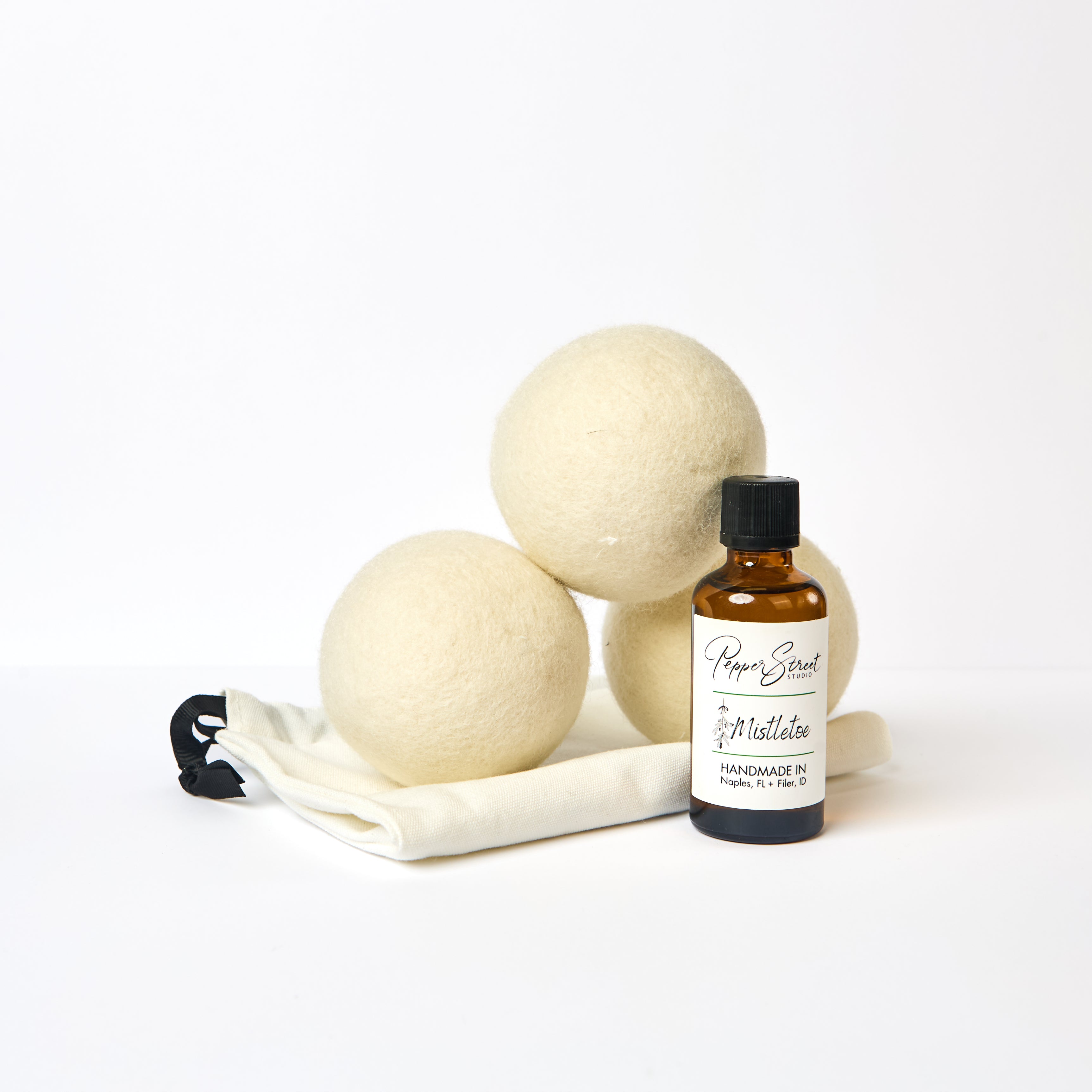 Mistletoe Dryer Ball Laundry Kit